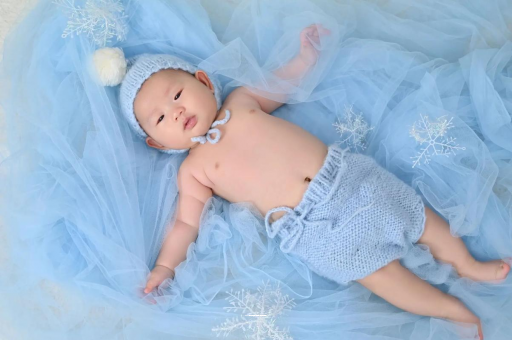 阳春三岁宝宝肚子大
